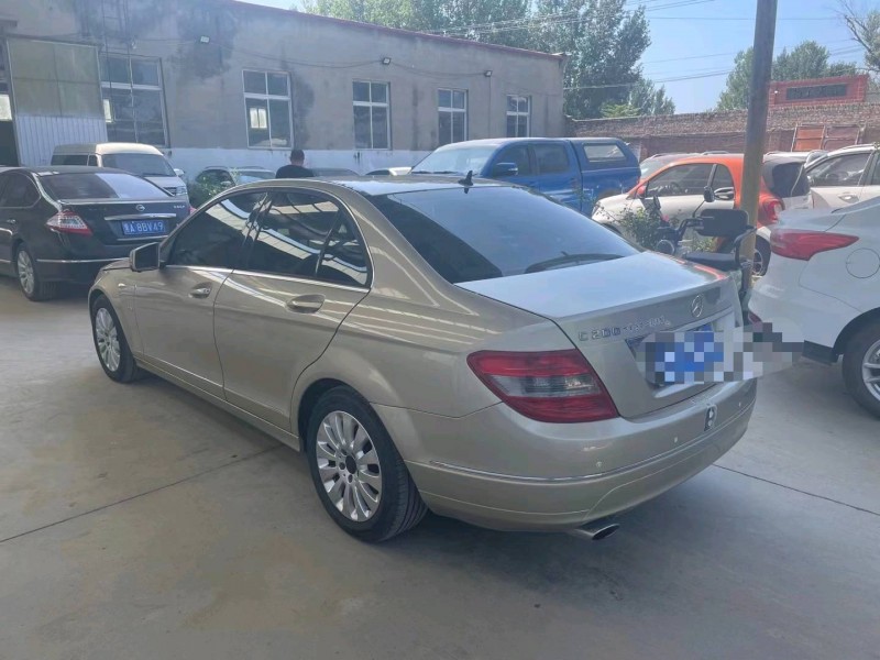 保定10年奔驰C8