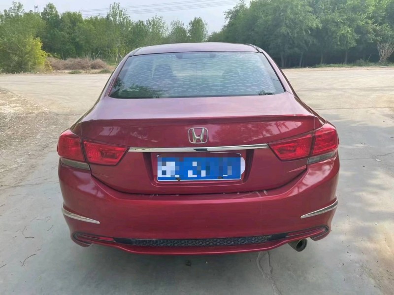 保定16年本田思铂睿9