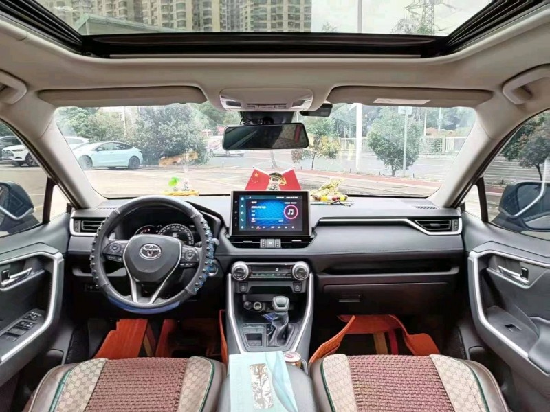 珠海22年丰田RAV49