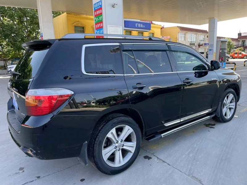 保定12年丰田汉兰达5