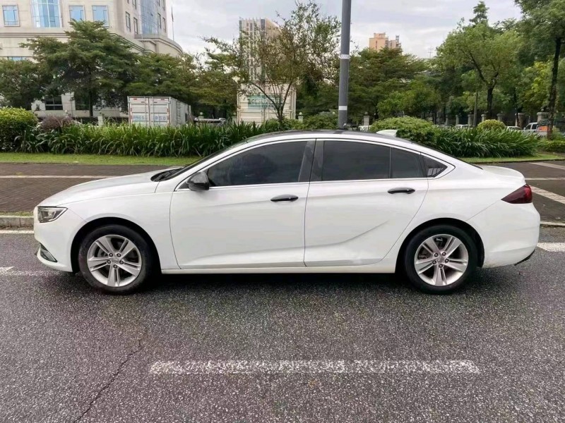 汕头17年别克君威3