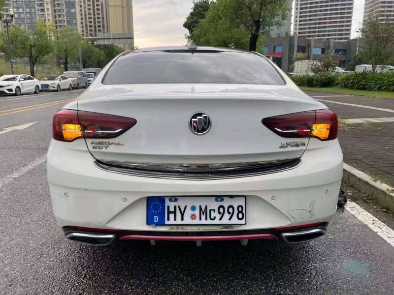 汕头17年别克君威7