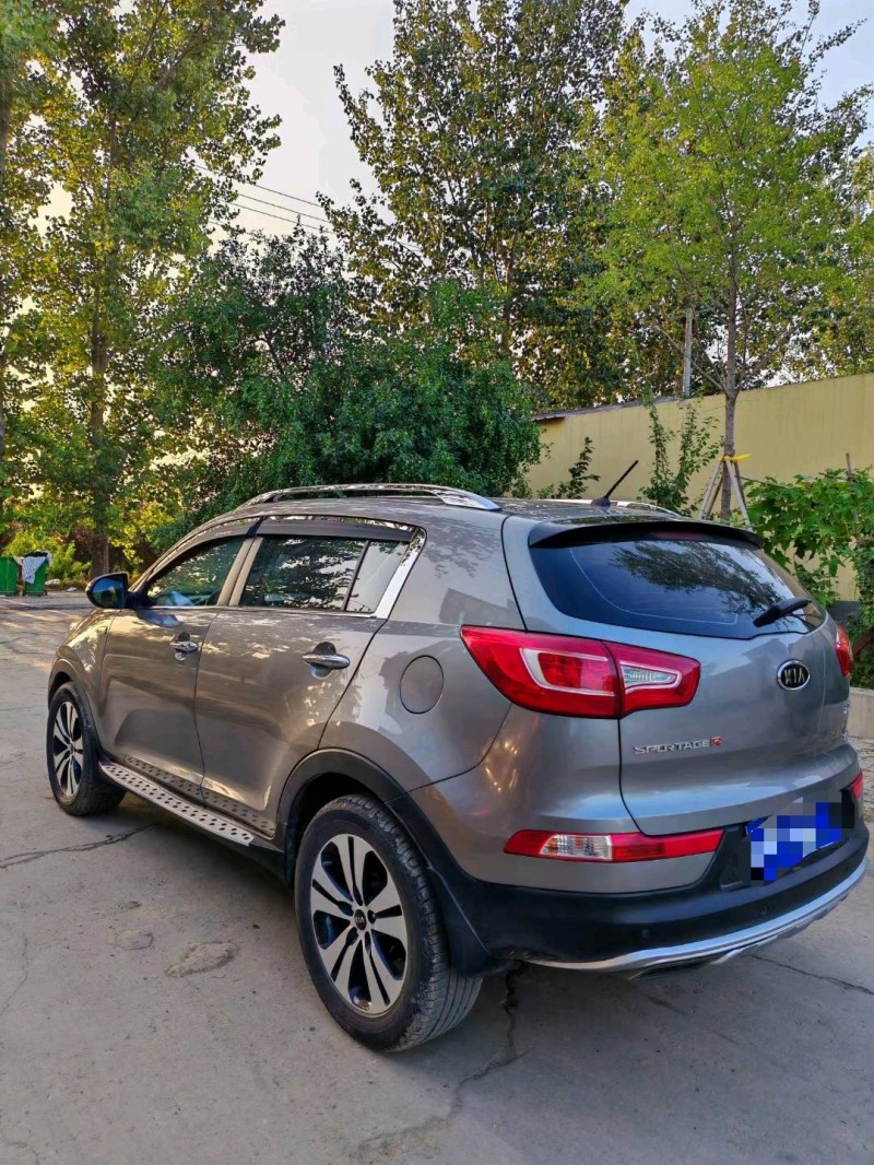 保定14年起亚智跑9