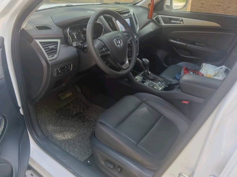 保定17年长安汽车CS754