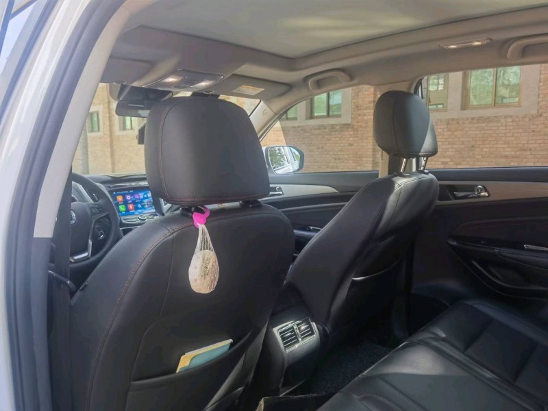 保定17年长安汽车CS755