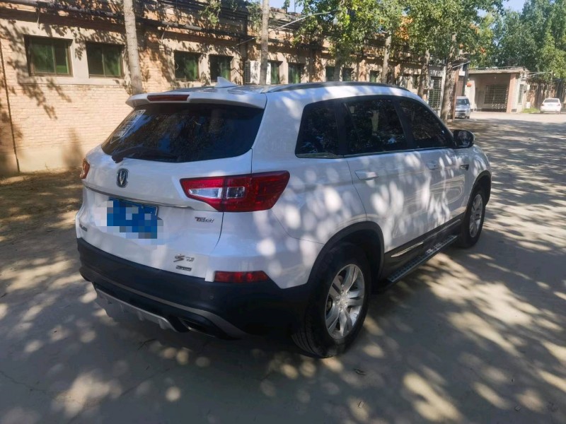 保定17年长安汽车CS757