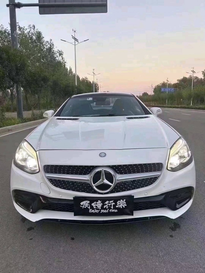 枣庄17年奔驰SLC1