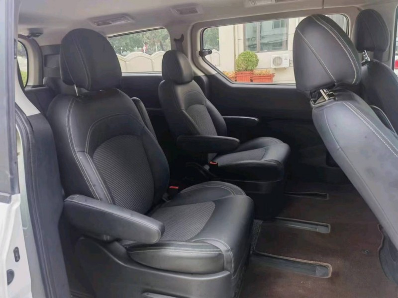 保定16年大通G105