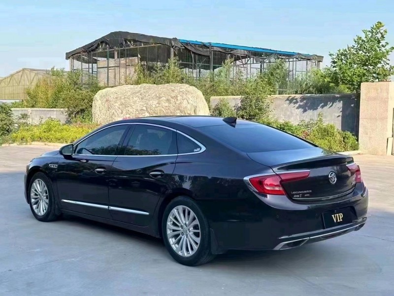 枣庄17年别克君越4