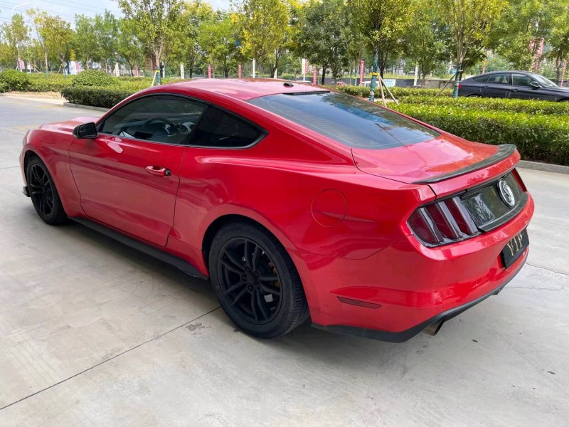 淄博16年福特野马5