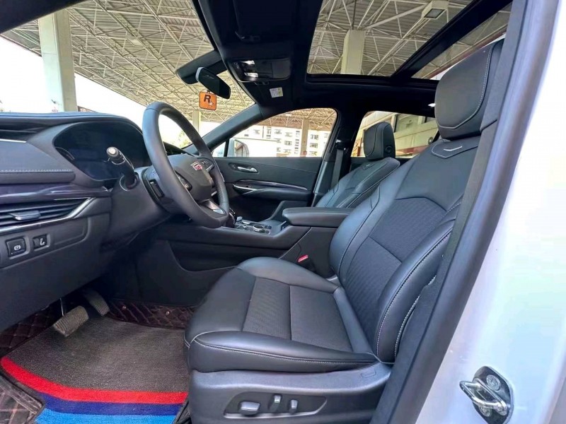 邯郸22年凯迪拉克XT47