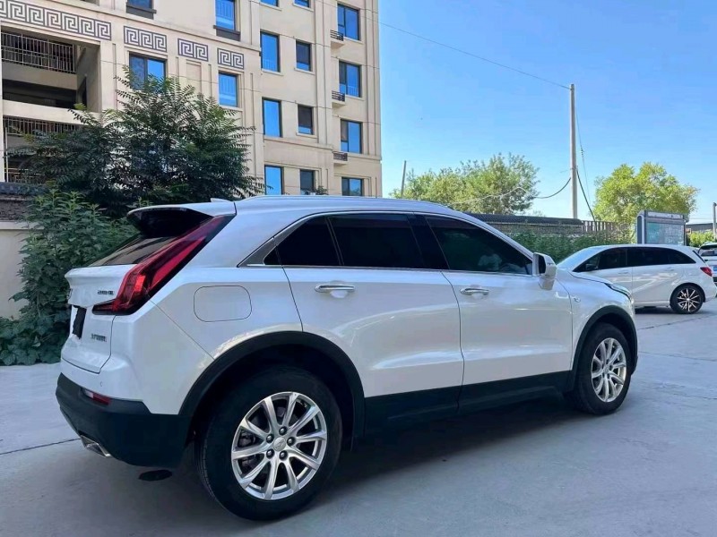 邯郸22年凯迪拉克XT48