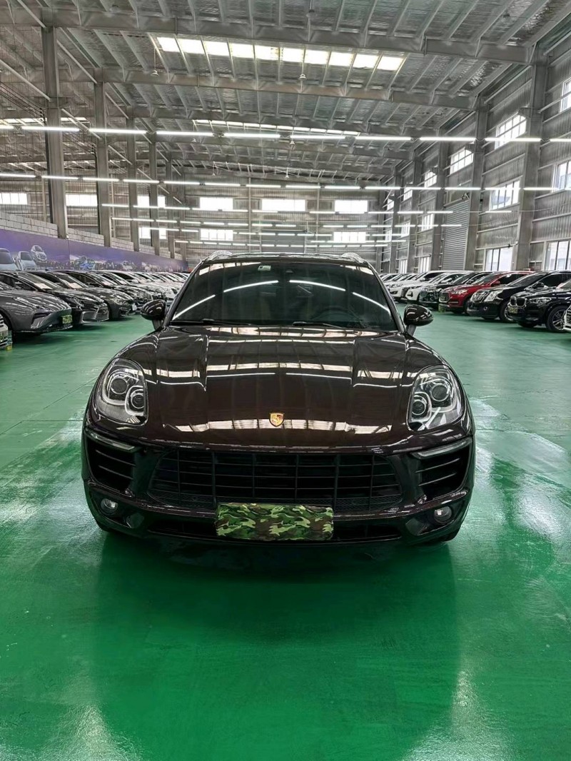 宿迁18年保时捷Macan1