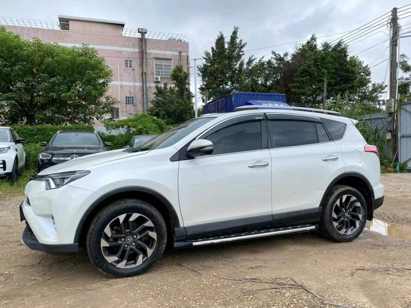 广州18年丰田RAV4荣放5