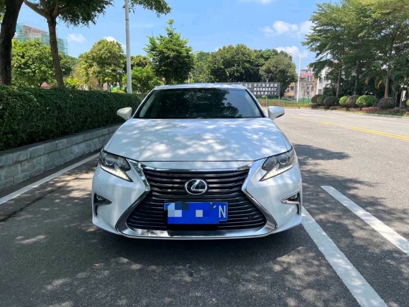 珠海15年雷克萨斯ES1