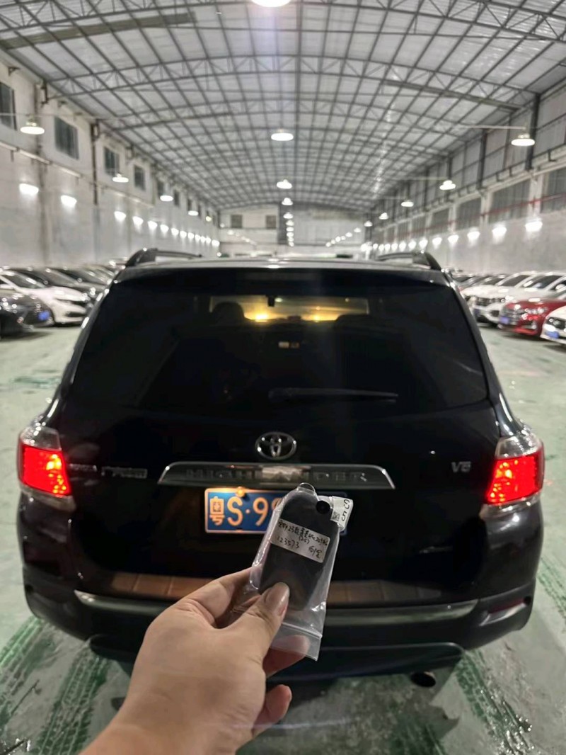 佛山13年丰田汉兰达9