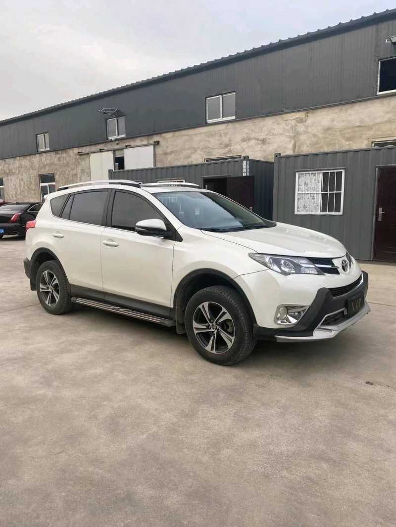 沈阳15年丰田RAV42