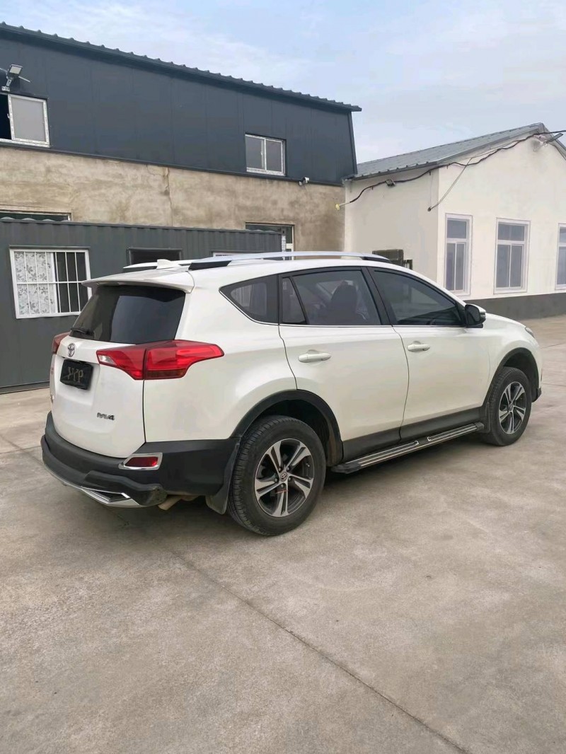 沈阳15年丰田RAV44