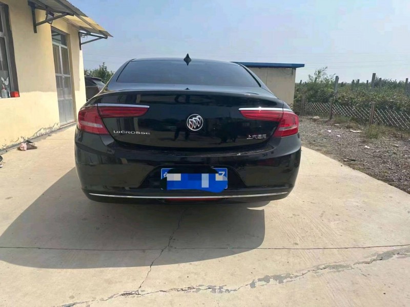 枣庄18年别克君越5