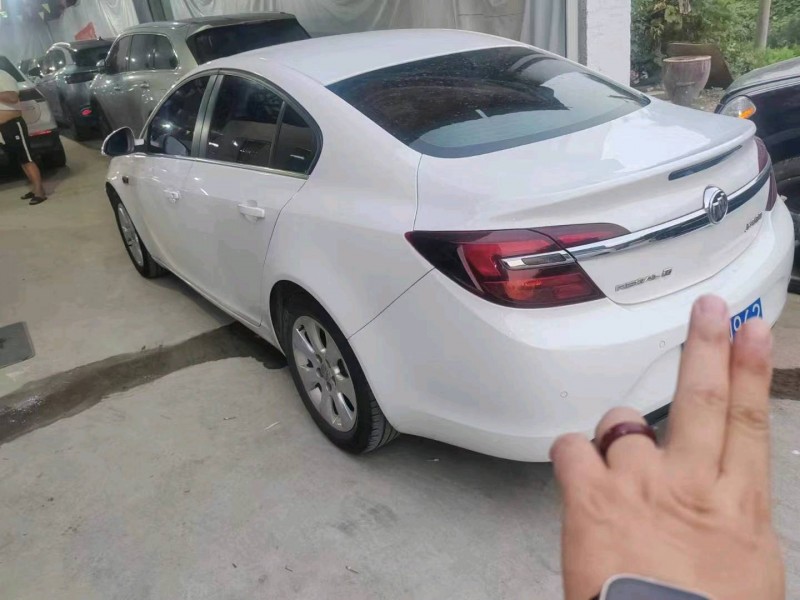 衡阳16年别克君威3