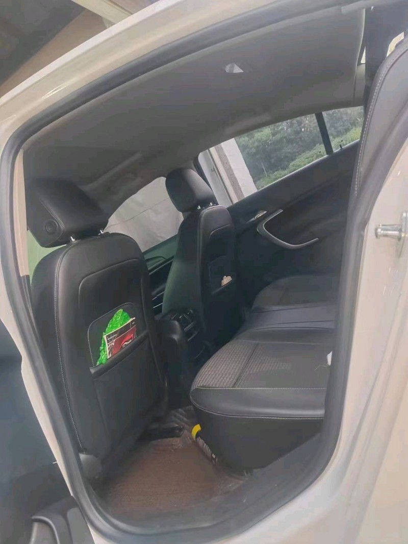 衡阳16年别克君威4