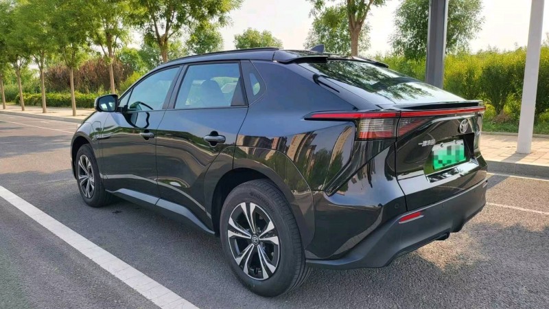 邯郸23年丰田BZ4X2