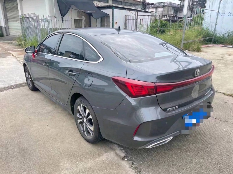 枣庄22年长安汽车逸动7