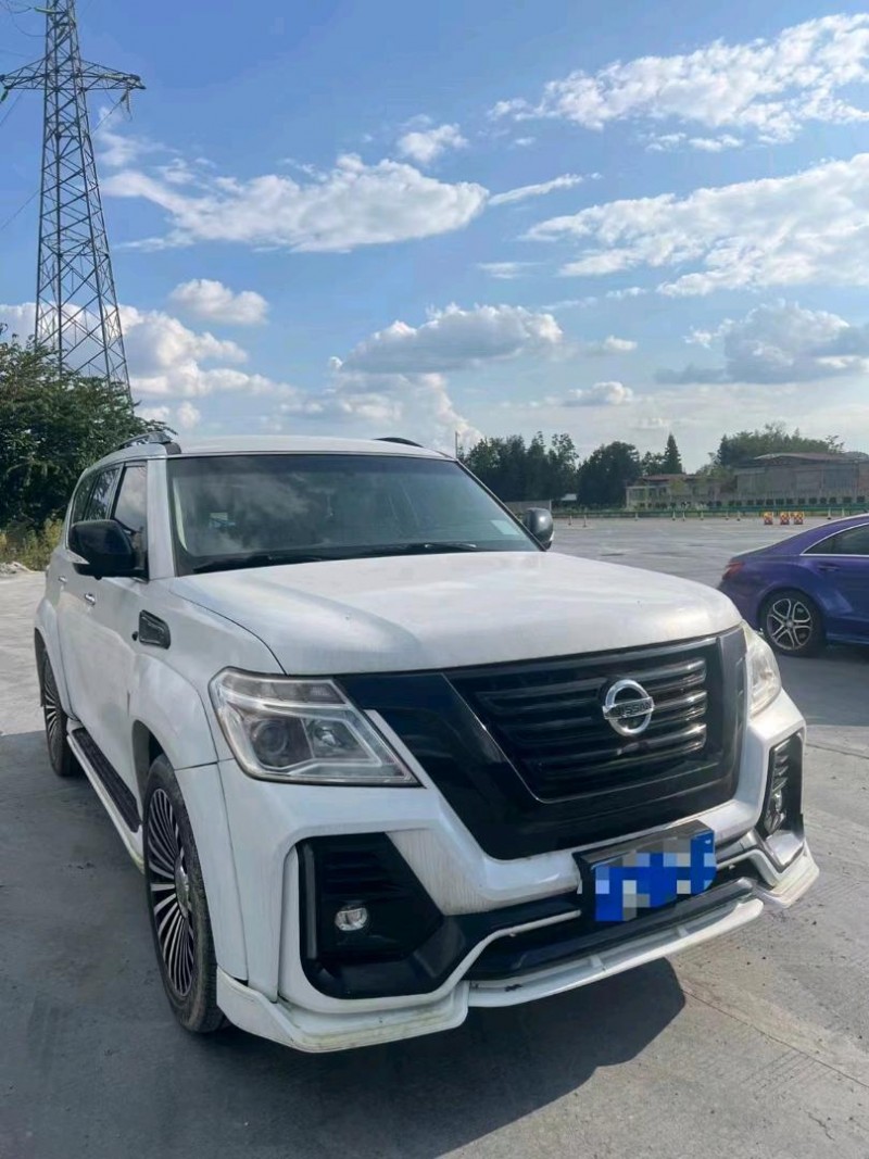 重庆17年日产途乐2