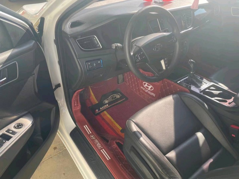 保定15年现代名图8