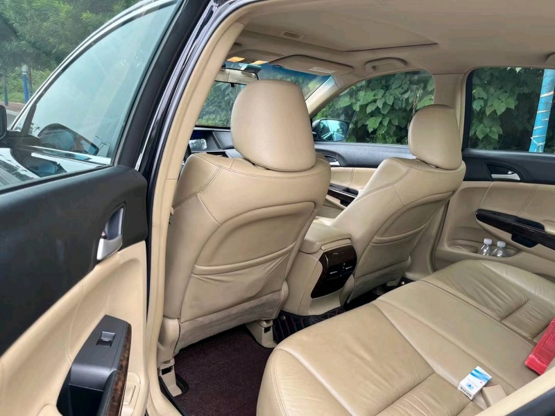 保定10年本田雅阁6