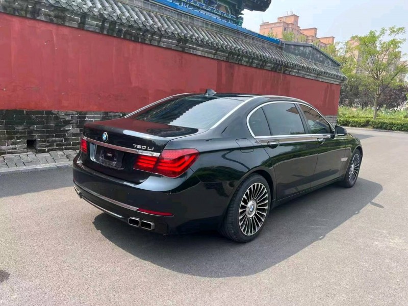 济南13年宝马7系5