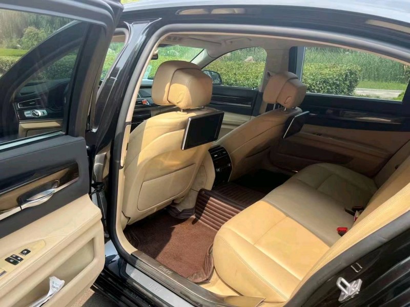 济南13年宝马7系6