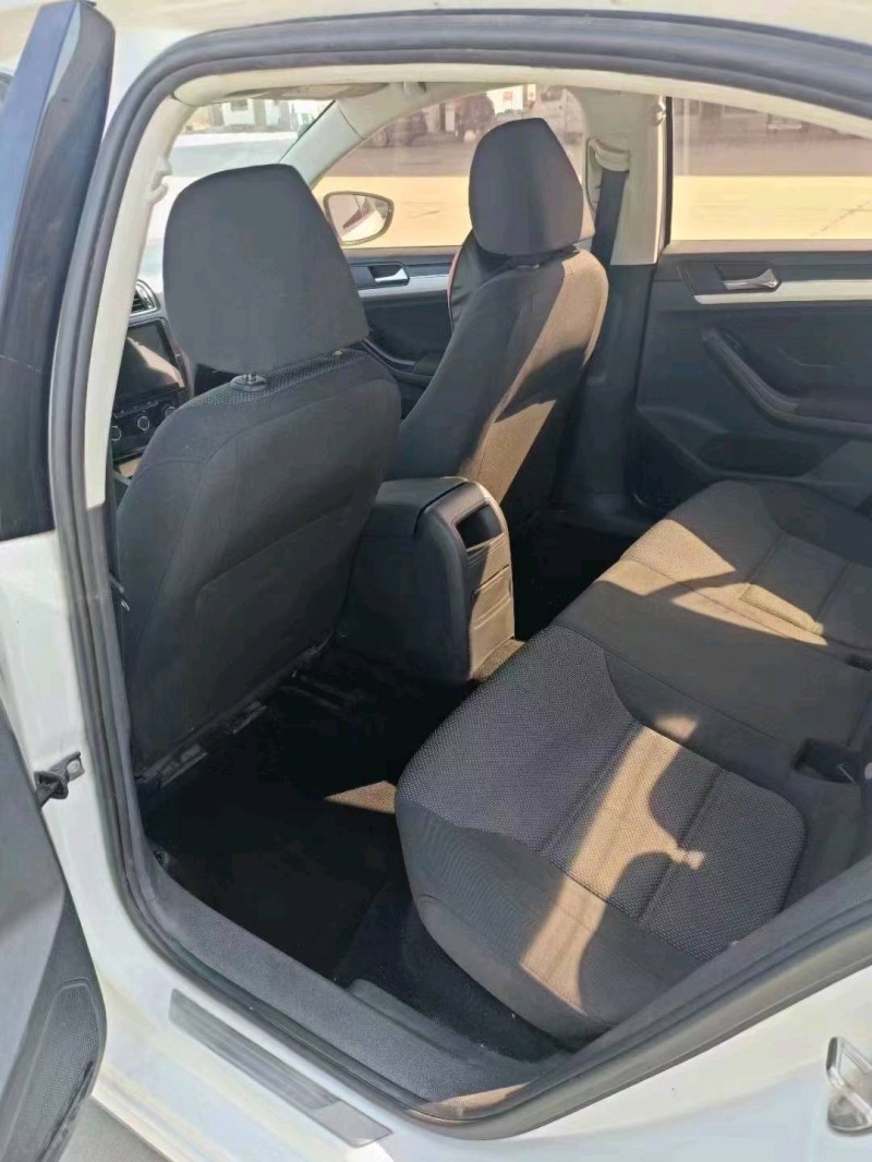 邯郸16年大众速腾3