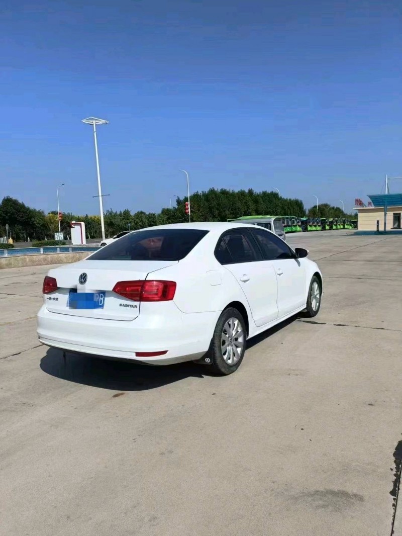 邯郸16年大众速腾5