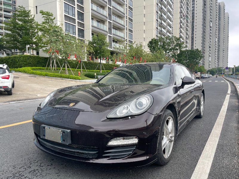 佛山12年保時捷帕拉梅拉2
