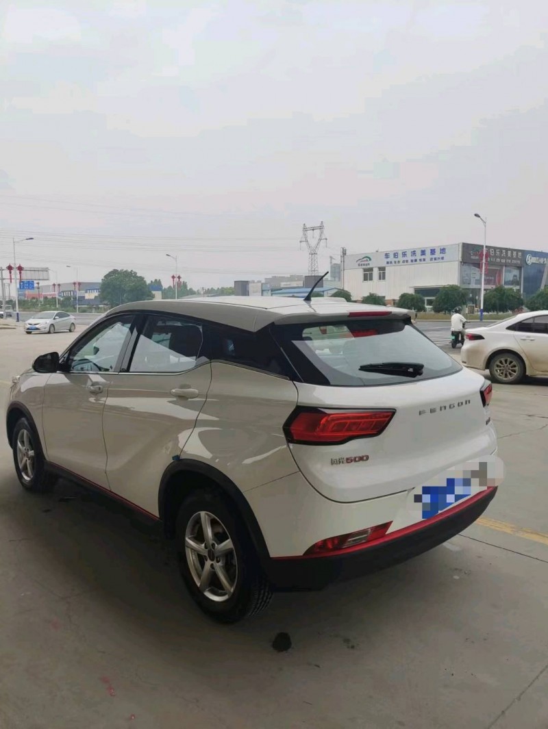 保定22年东风风光7