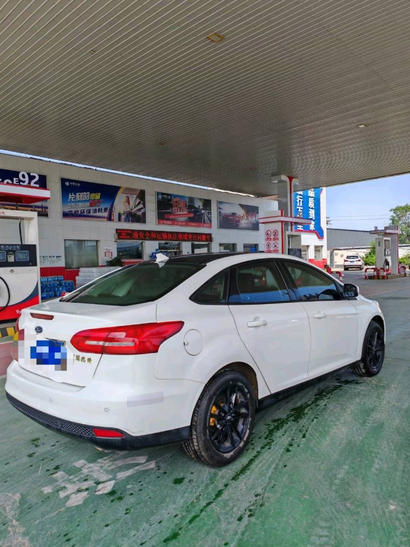 保定18年福特福克斯7