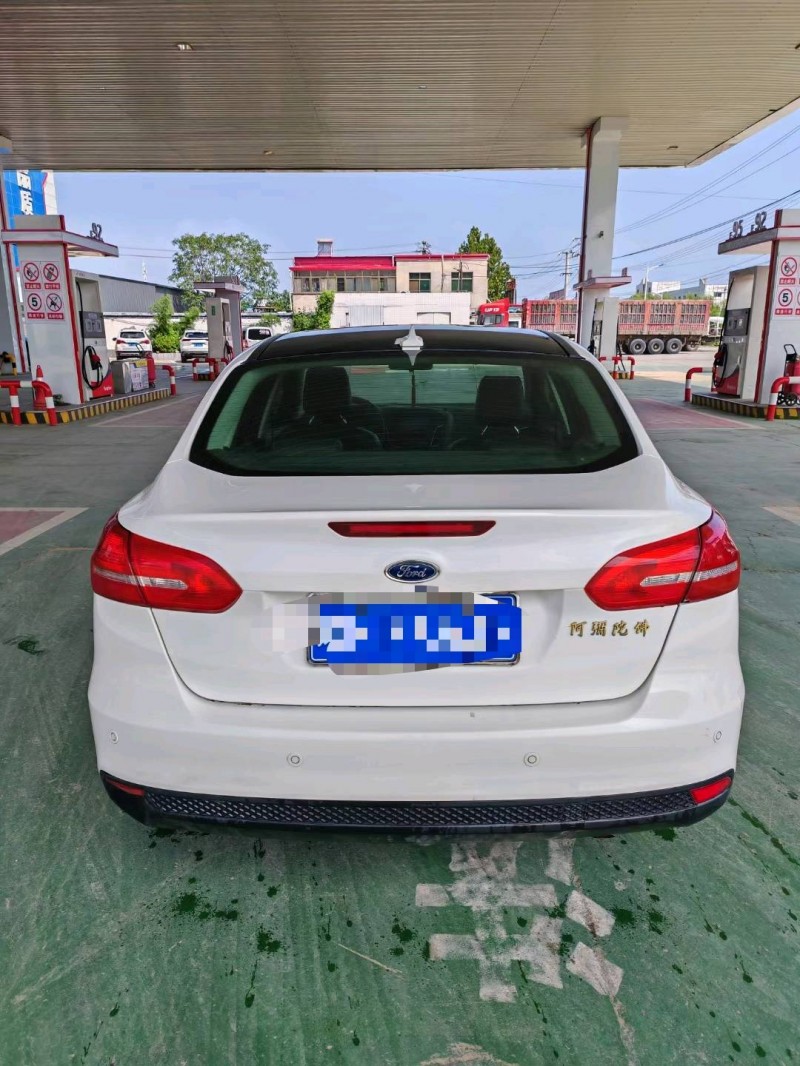 保定18年福特福克斯9