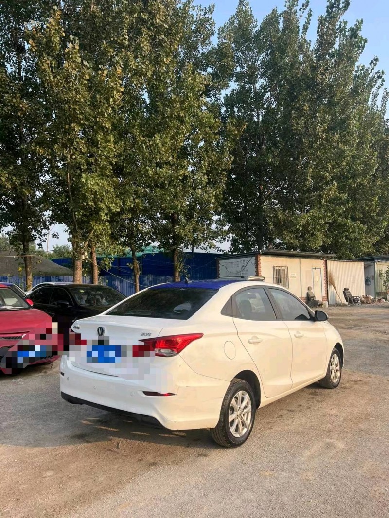 菏澤20年長安汽車悅翔7