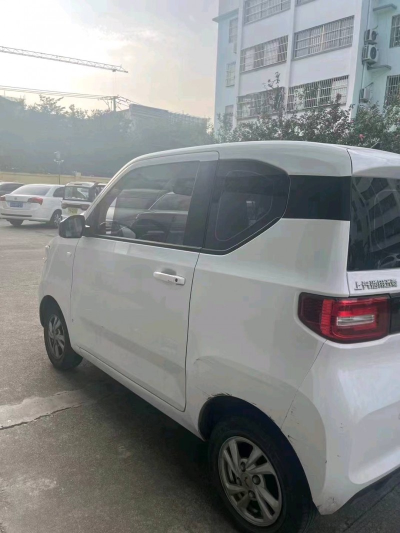 棗莊22年五菱汽車宏光MINI EV7