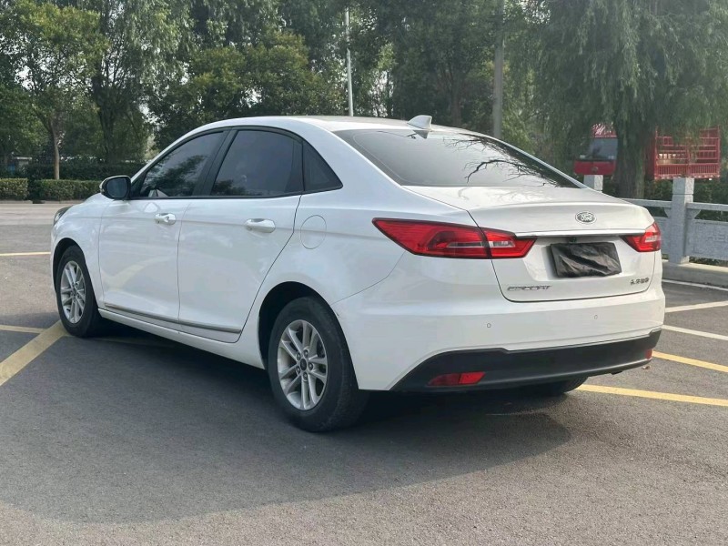 徐州19年福特福克斯3