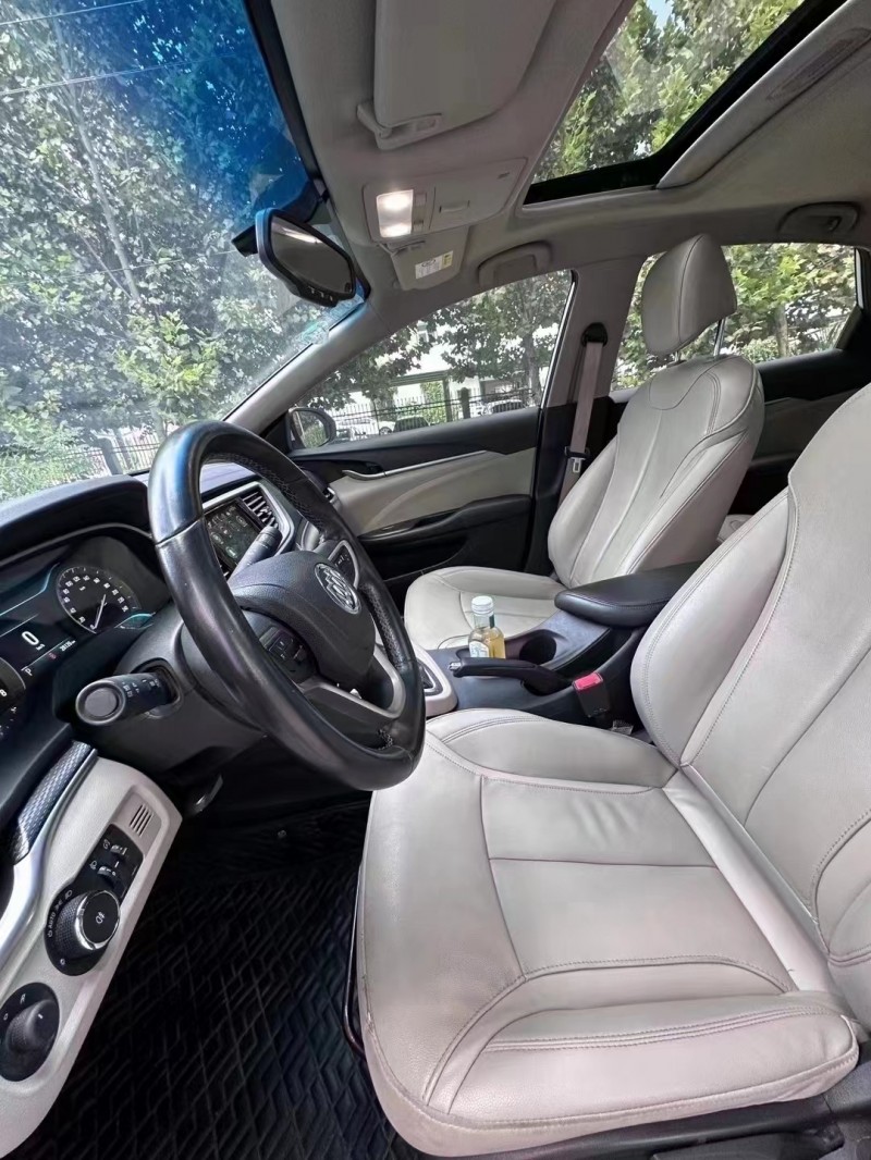 菏泽20年别克英朗4