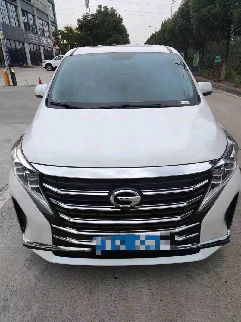 宜昌22年傳祺M81