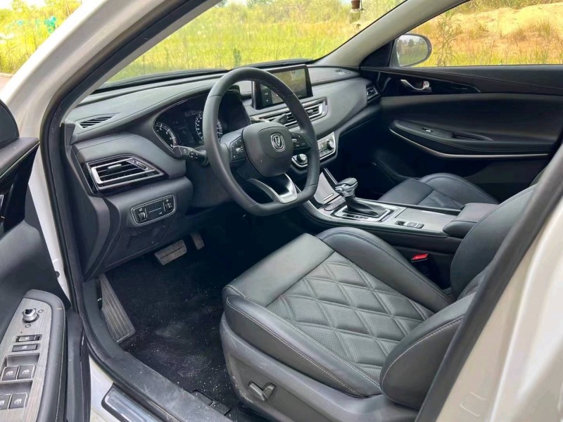 枣庄22年长安汽车锐程CC9