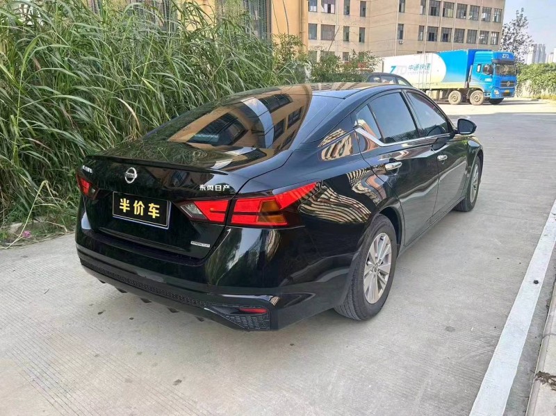 宜昌21年日產天籟5