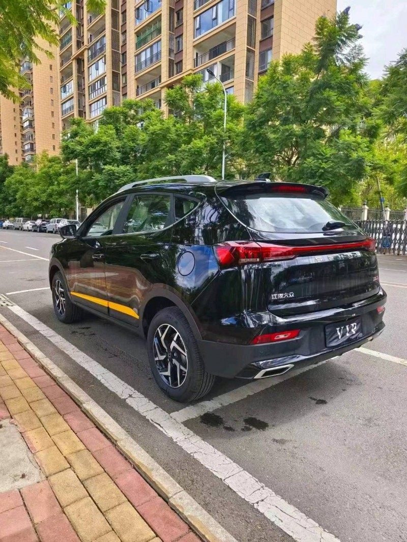 安順23年江淮思皓X67