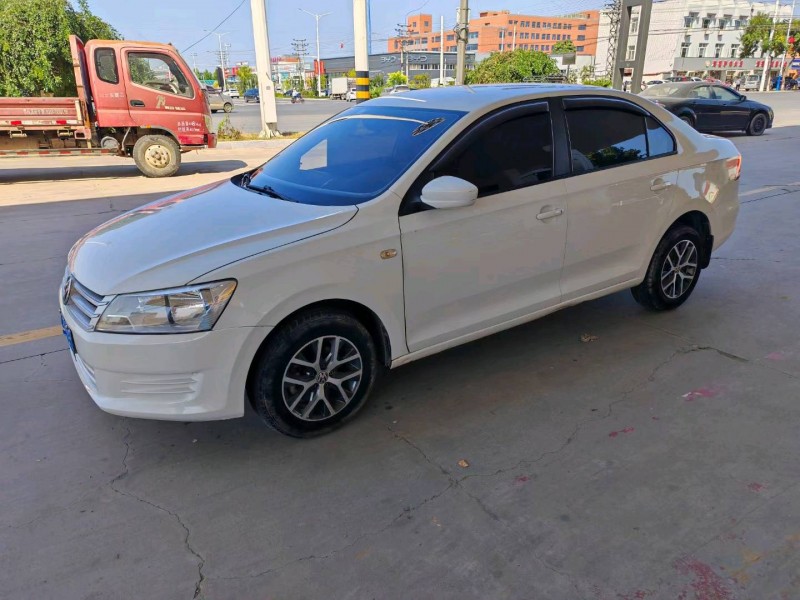 保定18年大众桑塔纳2