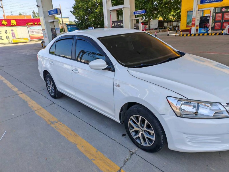 保定18年大众桑塔纳3