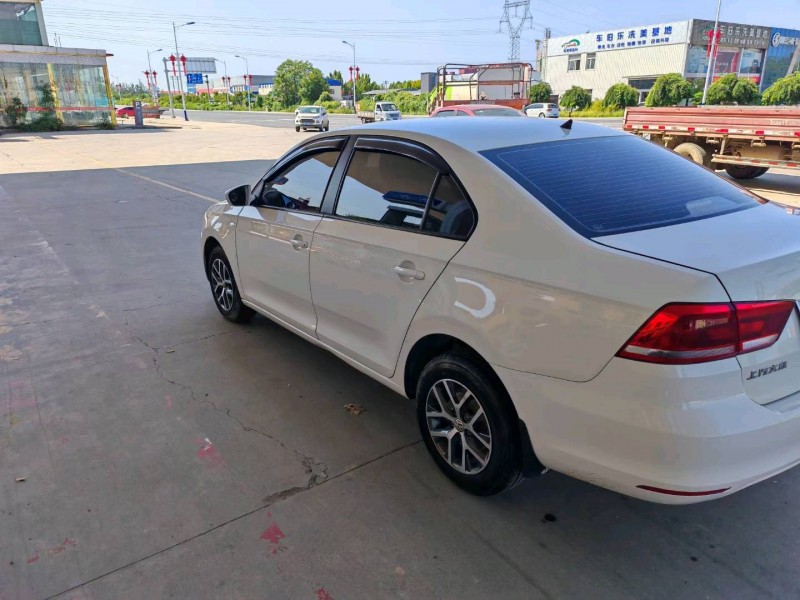 保定18年大众桑塔纳7