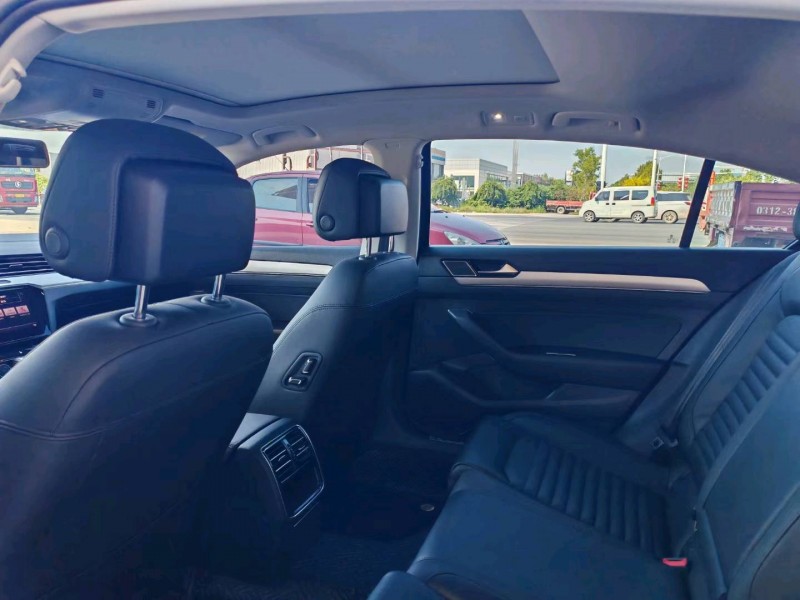 保定19年大众迈腾5